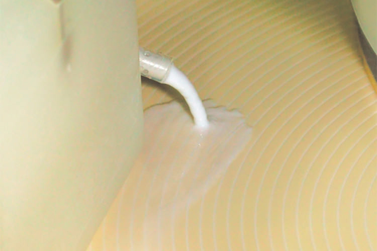 ກຸນແຈຂອງປະສິດທິພາບແລະການເພີ່ມປະສິດທິພາບຄ່າໃຊ້ຈ່າຍ: ການວິເຄາະຂອງ CMP Slurry Stability Control ແລະຍຸດທະສາດການຄັດເລືອກ